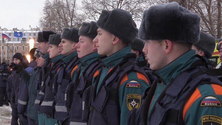 В Петербурге спасатели продемонстрировали готовность спецтехники к зимнему сезону. ФАН-ТВ