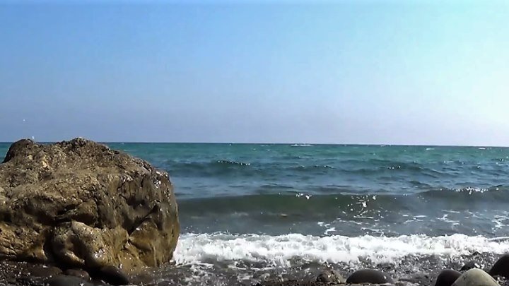 Крым. Наслаждаемся морем под брызги волн и шум ветра