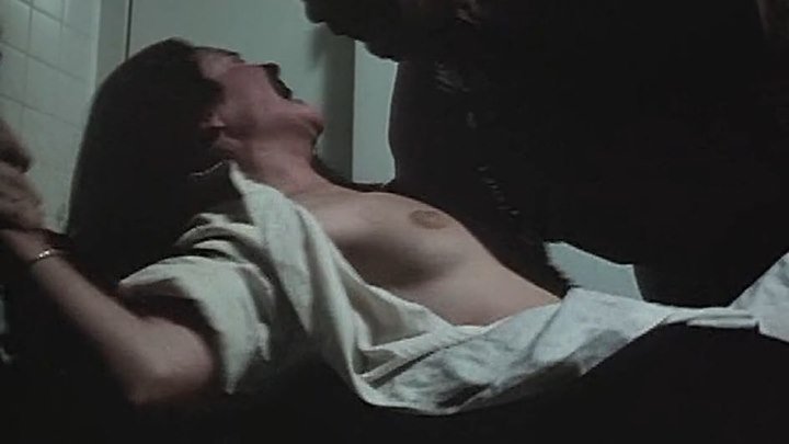 сексуальное насилие(изнасилование,rape) из фильма: East End Hustle - 1976 год