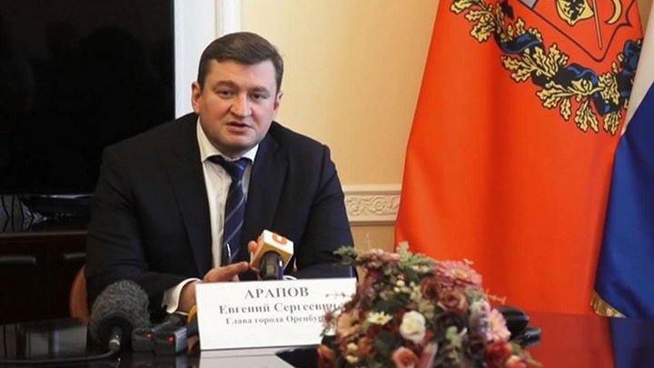 Вице-мэра Оренбурга задержали после получения взятки в 2 миллиона рублей