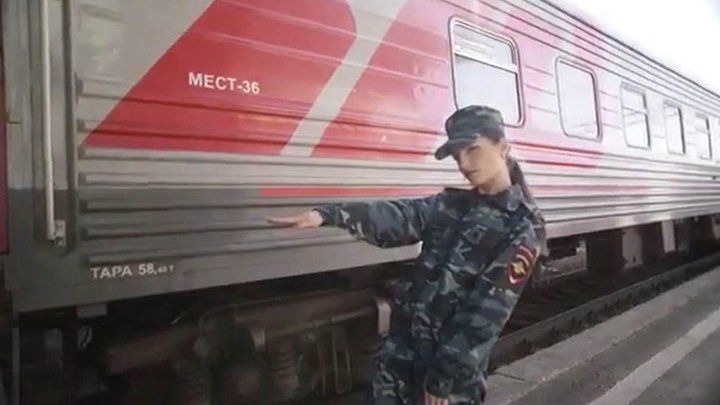 Транспортные полицейские из Новосибирска сняли неоднозначный клип