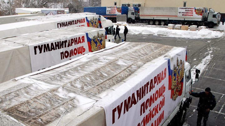 Российские спасатели везут в Донбасс новогодние подарки