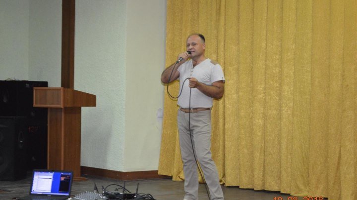 Вадим Саисус -Автор и исполнитель-Кишинев.