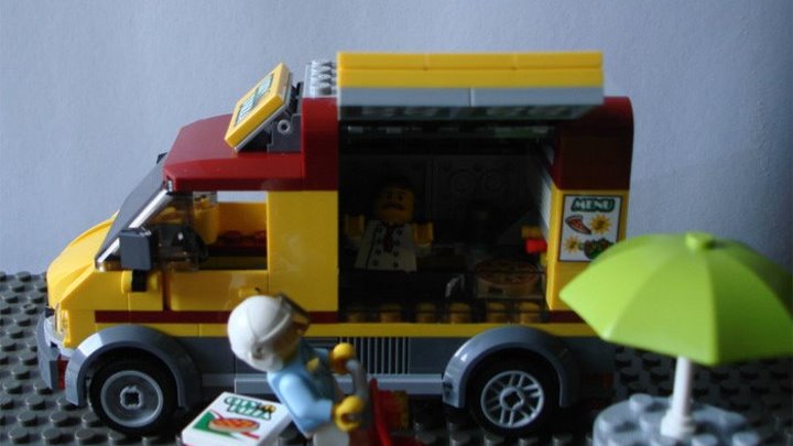 Передвижной магазин из лего (Самоделки из Лего)