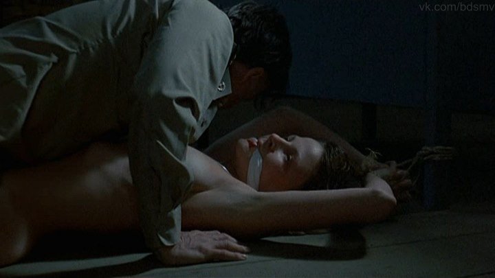сексуальное насилие(изнасилование,rape, бондаж) из фильма: Opposing Force(Противоборство) - 1986 год, Лиза Айкхорн