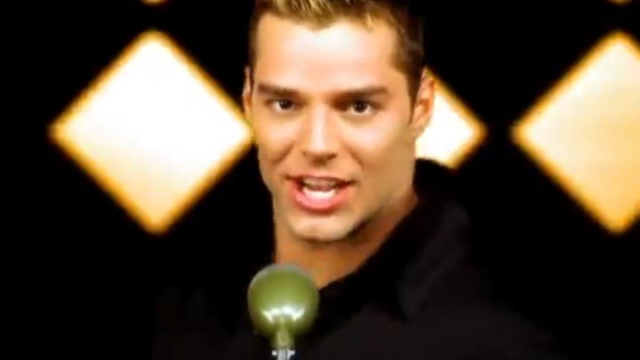 Ricky Martin - "Livin' la Vida Loca" - Музыка для прекрасного настроения!
