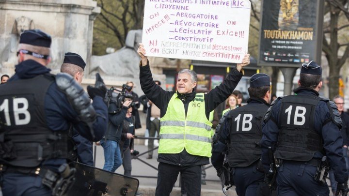 20-я акция протеста "желтых жилетов" во Франции