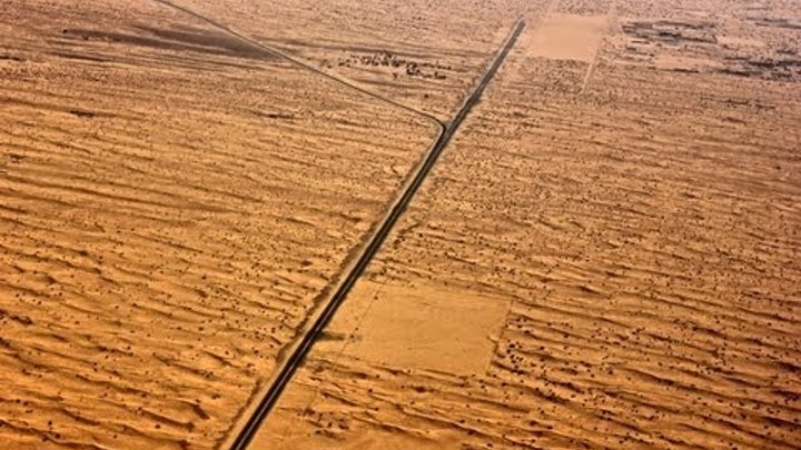 Above The Desert. Dubai, UAE. Полёт Над Пустыней в пригороде Дубая.