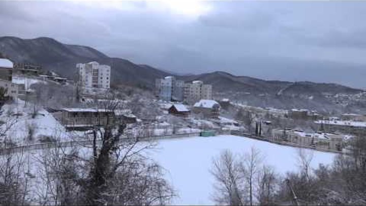 Лазаревское в сугробах! Такая погода 10 января 2015 года t +1°C, вода t +11°С. SOCHI RUSSIA