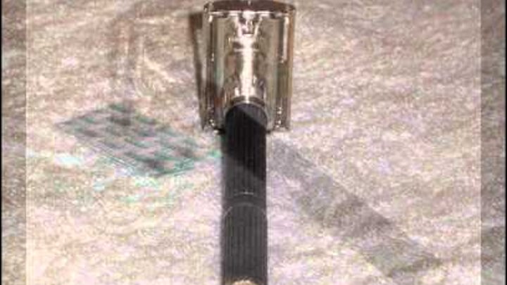 1970 MINT Gillette Black Beauty Razor P3