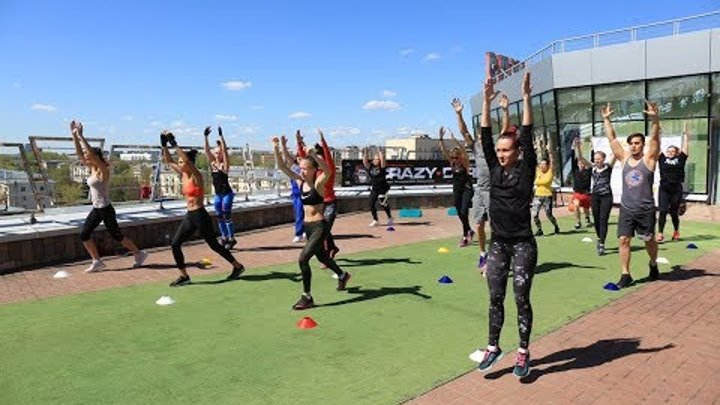 Air functional training на крыше Gold's Fitness ТРК Золотая миля Air functional training на крыше Gold's Fitness ТРК Золотая миля