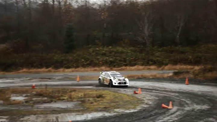 Ken Block tests the H.F.H.V. Ford Fiesta on gravel for the first time in Twin Peaks territory Ken Block tests the H.F.H.V. Ford Fiesta on gravel for the first time in Twin Peaks territory