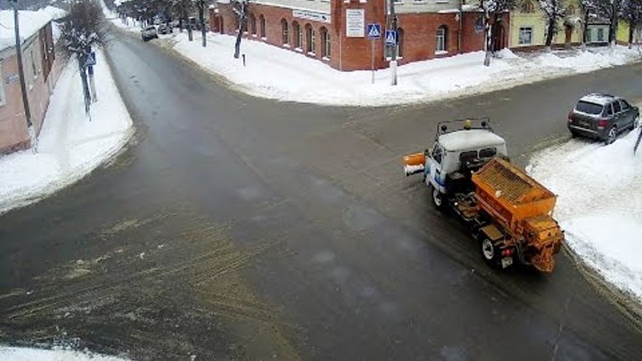 Демо-видео с новой 41- IP-камеры - Снегоуборщик застрял в снегу... 28 января 2016г.