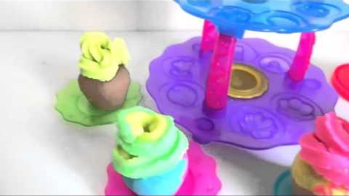 Плей-Дох набор пластилина "Башня кексов" Play-Doh (A5144) Плей-Дох набор пластилина "Башня кексов" Play-Doh (A5144)