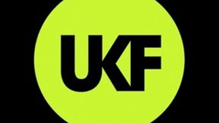 Jeff Wayne - The Eve Of The War (Ft. Liam Neeson) (Drumsound & Bassline Smith Vocal Remix) Jeff Wayne - The Eve Of The War (Ft. Liam Neeson) (Drumsound & Bassline Smith Vocal Remix)