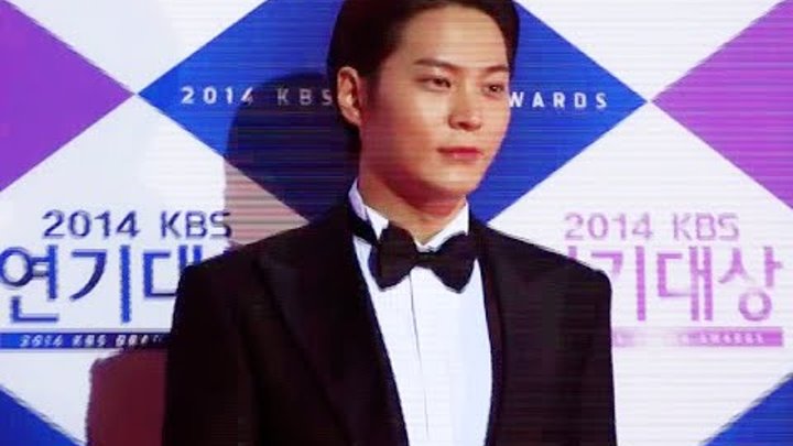 Joo Won 주원 on the red carpet of 2014 KBS Drama Awards