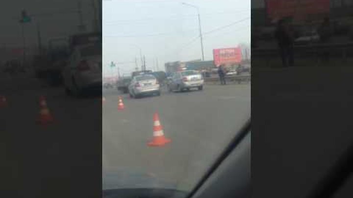 Опубликовано видео с места гибели женщины в ДТП с маршруткой в Иркутске