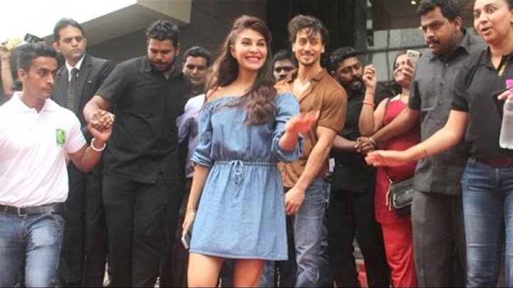 UNCUT: Tiger Shroff & Jacqueline Fernandez Promote A Flying Jatt In Dombivali UNCUT: Tiger Shroff & Jacqueline Fernandez Promote A Flying Jatt In Dombivali