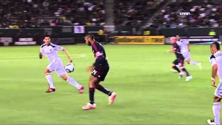 Thierry Henry juggles down the sideline Thierry Henry juggles down the sideline