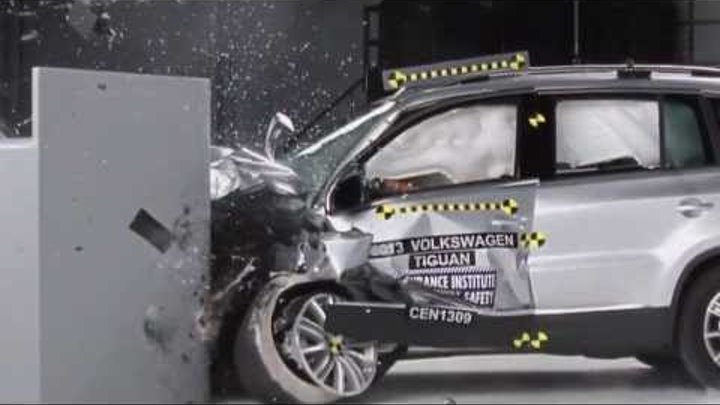 IIHS - 2013 Volkswagen Tiguan small overlap crash test / MARGINAL EVALUATION / IIHS - 2013 Volkswagen Tiguan small overlap crash test / MARGINAL EVALUATION /