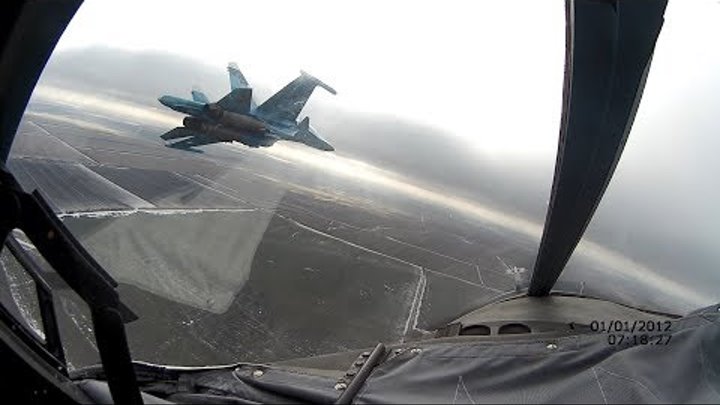 Видео из кабины пилота. Истребители приземлились на ростовскую трассу.