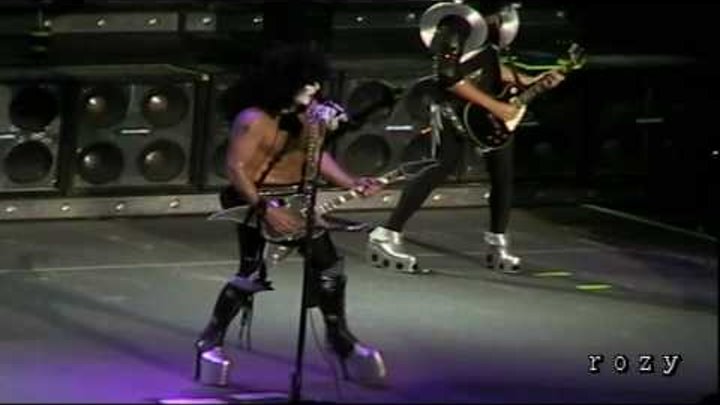 KISS - Tears Are Falling - Tokyo 2004 (1st Night) - Rock The Nation Tour