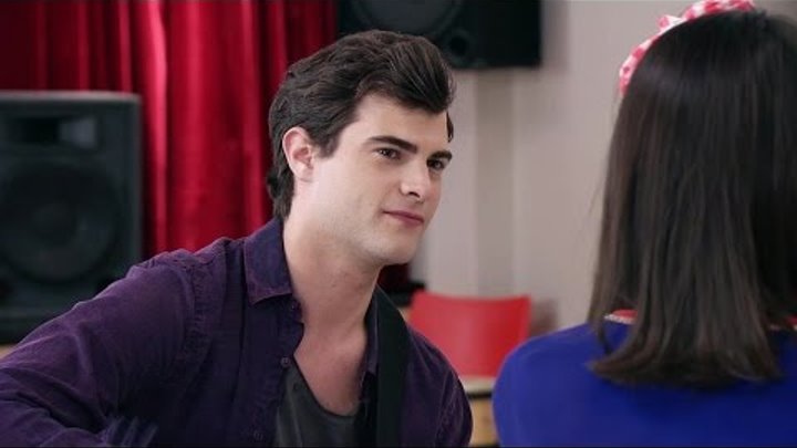 Violetta 3 - Diego, Francesca y Violetta cantan "Ser quien soy" (Ep 44) HD