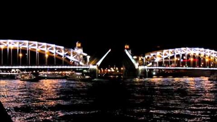 Разводка моста Императора Петра Великого(бывш. Большеохтинский) (ночь 30 08 2015)