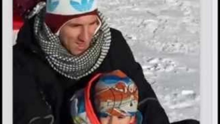 Lionel Messi with his son in the snow, and crazy face of Antonella