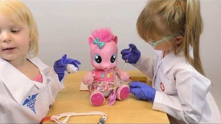 Играем в Доктора Делаем уколы игрушкам Май Литл Пони Видео для детей Часть 1 Играем в Доктора Делаем уколы игрушкам Май Литл Пони Видео для детей Часть 1