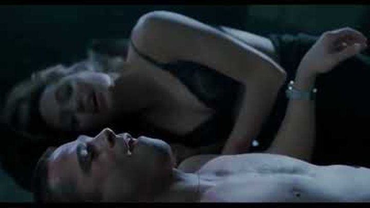 Горячая сцена между Анджелиной Джоли и Брэдом Питтом