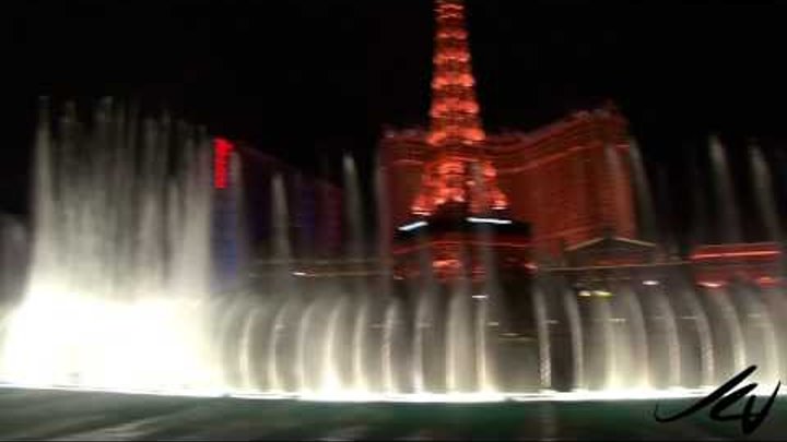 Bellagio Las Vegas Fountain Show at Night in HD - YouTube