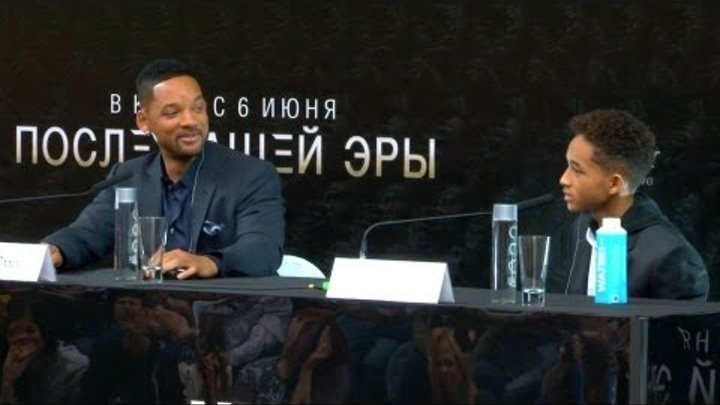 Уилл и Джейден Смит представили в Москве фильм "После нашей эры"