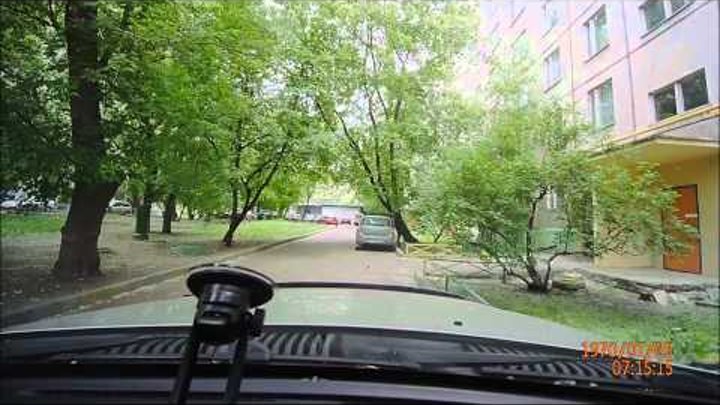 Car Robbery Captured on Dash Camera