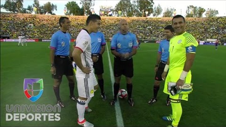 Insólito: la moneda cayó parada en el sorteo del partido Colombia vs Paraguay