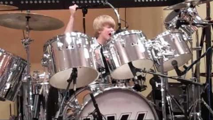 7 year old drummer Logan Robot Gladden plays Black Diamond w/ Mr. Speed - 3/19/11