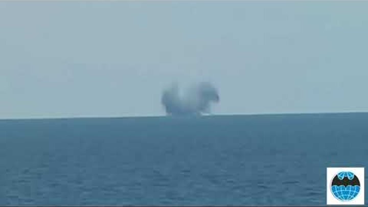 В Каспийском море летчики на Су-34 утопили крылатыми ракетами Х-31 корабль-мишень