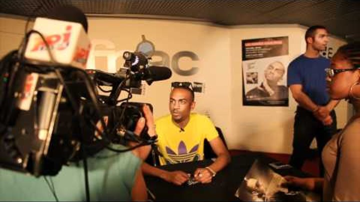 Colonel Reyel - Ma Star (clip officiel) Colonel Reyel - Ma Star (clip officiel)
