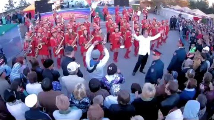 Супер! Костанайский духовой оркестр исполняет даже казахские песни! 9 мая 2016 г.