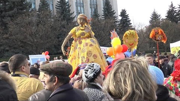 Гуляния на Масленицу в Кишиневе – жители Молдовы встретили весну!