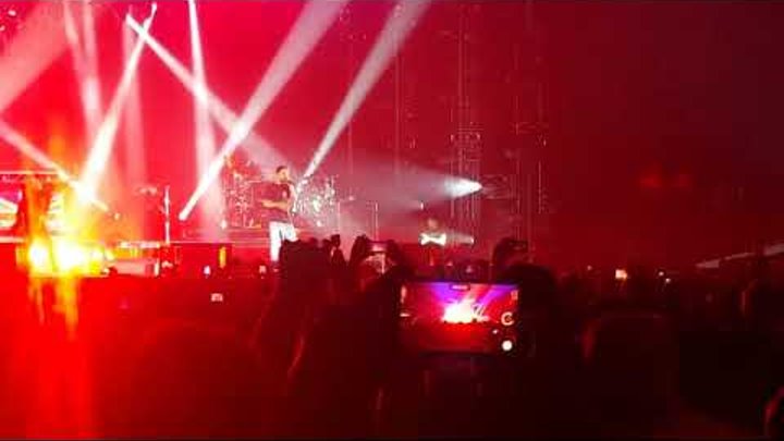 Linkin Park - Papercut (O2 Arena, London 2017) Linkin Park - Papercut (O2 Arena, London 2017)
