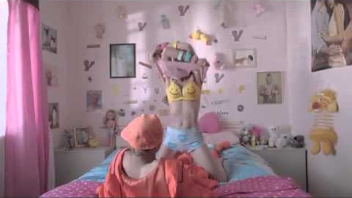 DIE ANTWOORD BABY'S ON FIRE OFFICIAL) смотреть онлайн DIE ANTWOORD BABY'S ON FIRE OFFICIAL)