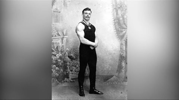 Исполняется 140 лет со дня рождения знаменитого уфимского силача Сергея Елисеева