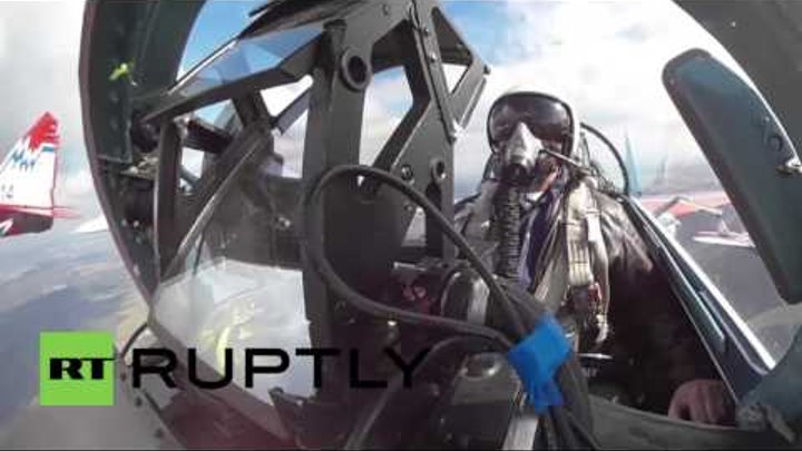 Russia: See cockpit view of Russian Knights training for V-Day 2016