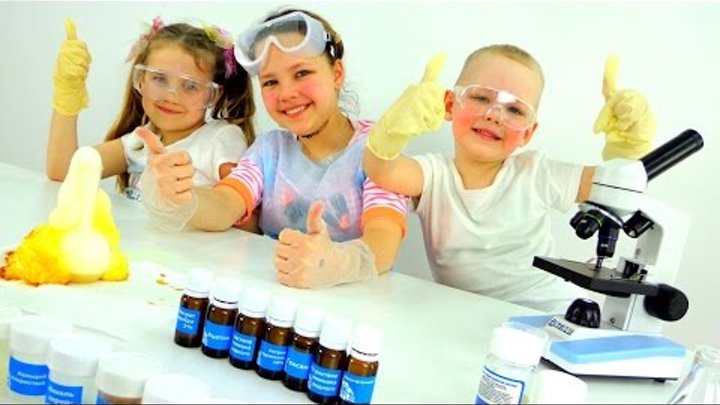 ДЕТИ Настя, Ксюша и Вова химичат на ТЕСЛА КИДС! Опыты и эксперименты для детей: пенный джин!