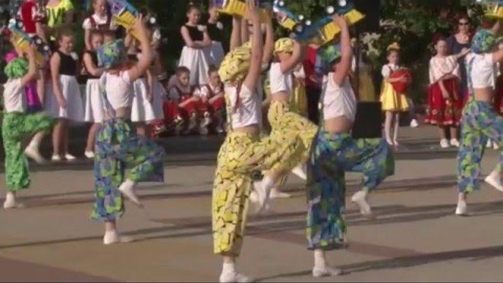 Фестиваль танца "Вальс Победы" в Новом Осколе Фестиваль танца "Вальс Победы" в Новом Осколе