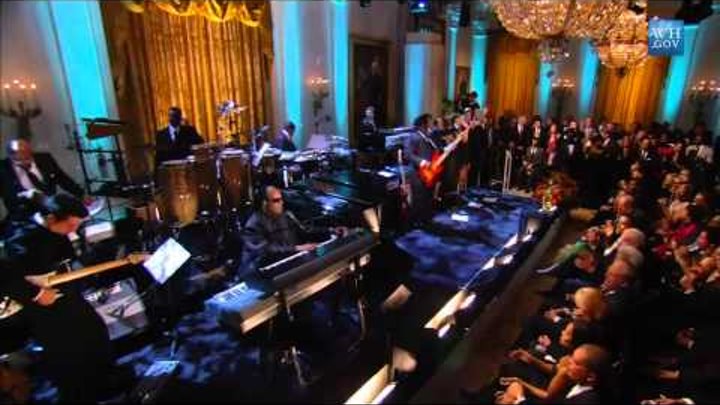Stevie Wonder performs "Signed, Sealed, Delivered I'm Yours" at the Gershwin Prize Stevie Wonder performs "Signed, Sealed, Delivered I'm Yours" at the Gershwin Prize