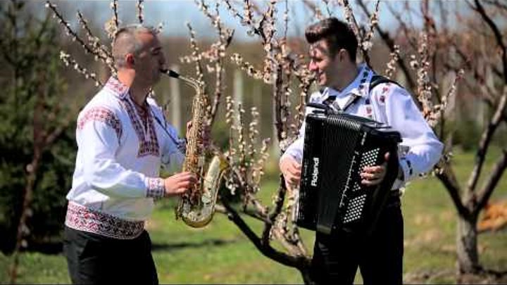 Formatia Argus - Am si fata si baiat(clip official 2015) Formatia Argus - Am si fata si baiat(clip official 2015)