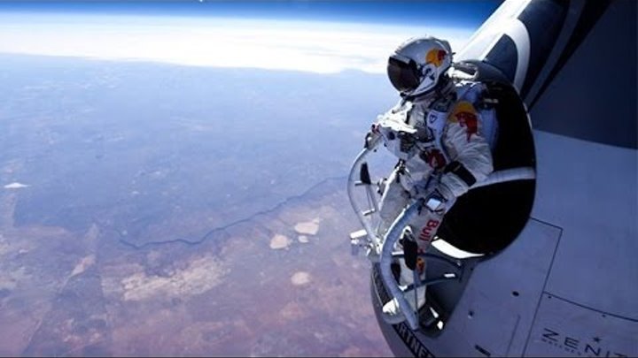 Человек прыгнул со стратосферы летя со скоростью 1363 км в час. с 40 км высоты. Мировой рекорд