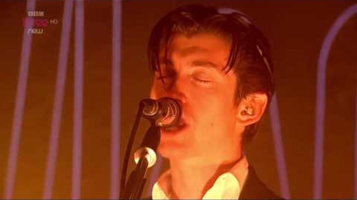 Arctic Monkeys - Old Yellow Bricks @ Reading Festival 2014 - HD 1080p Arctic Monkeys - Old Yellow Bricks @ Reading Festival 2014 - HD 1080p